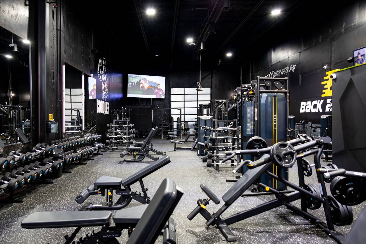 Home Editors Studio-2957